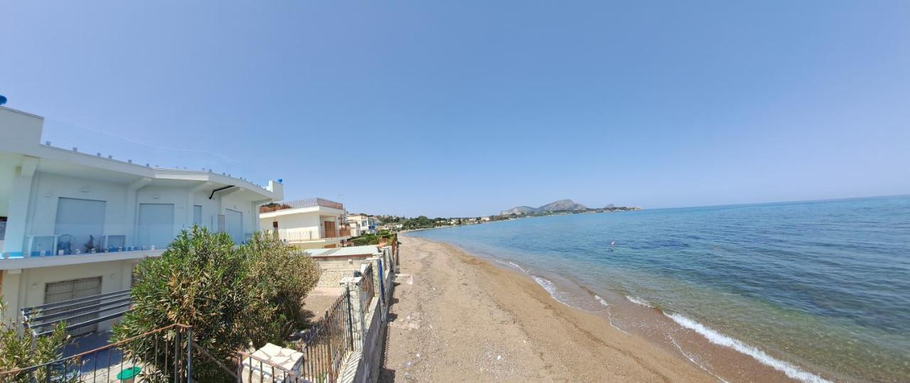 Blue Life, Sea-Luxury Rooms On The Beach Between Palermo And Cefalu' Casteldaccia Exterior foto