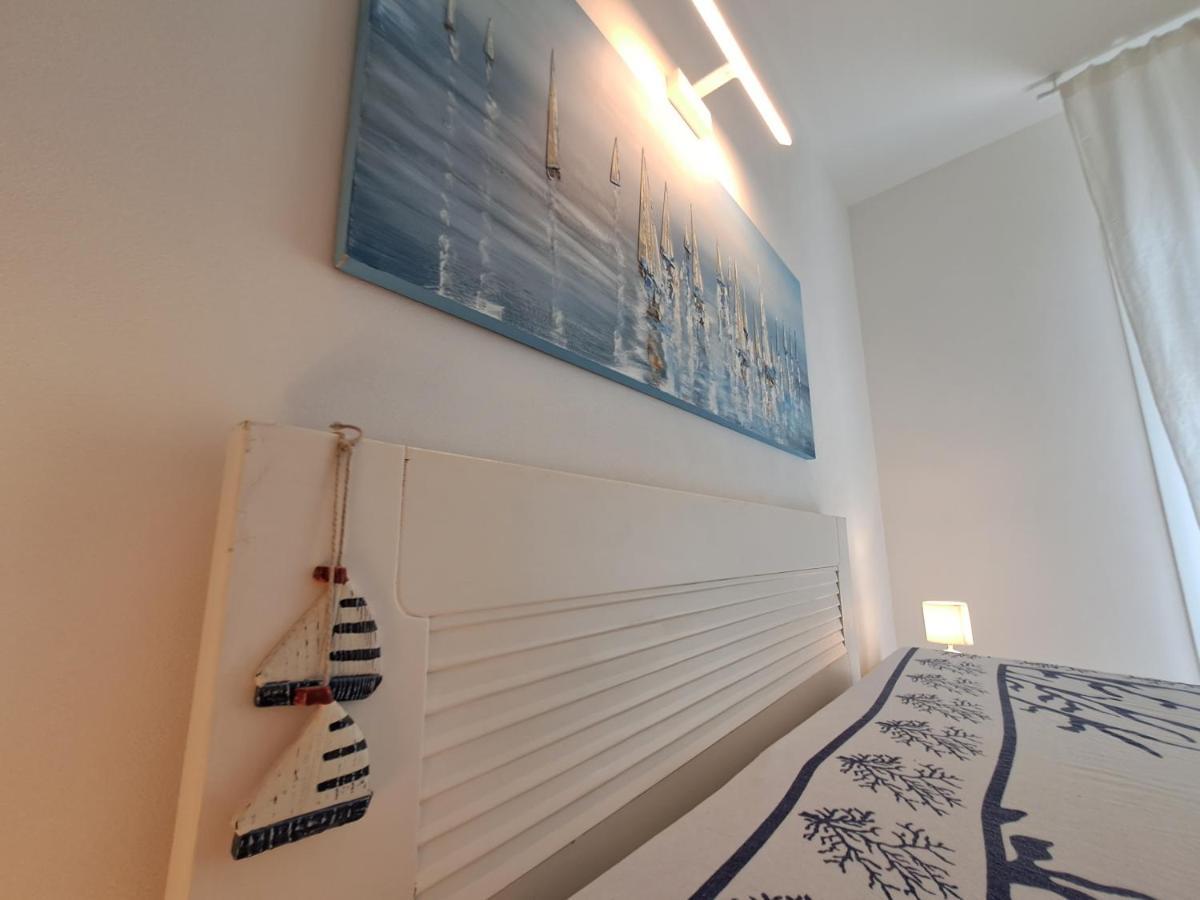 Blue Life, Sea-Luxury Rooms On The Beach Between Palermo And Cefalu' Casteldaccia Exterior foto