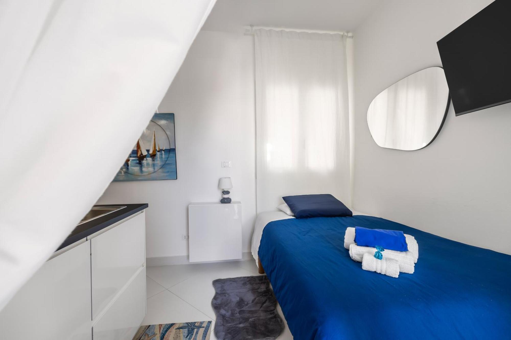Blue Life, Sea-Luxury Rooms On The Beach Between Palermo And Cefalu' Casteldaccia Habitación foto